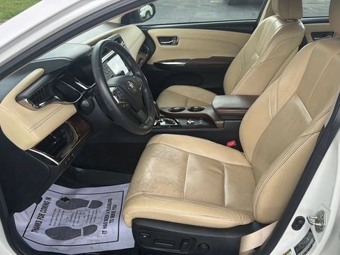 Used 2013 Toyota Avalon Limited FWD image 9