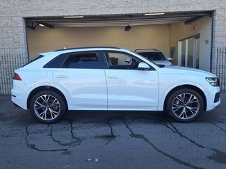Used 2022 Audi Q8 Premium video 4