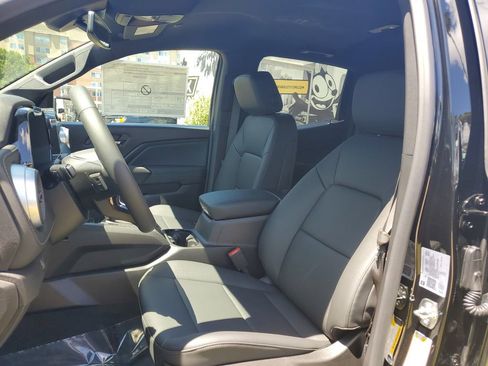 New 2026 Chevrolet Colorado LT w/ LT Convenience Package AWD/4WD image 17