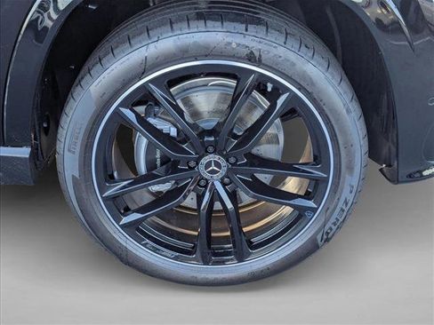 New 2026 Mercedes-Benz GLS 580 4MATIC image 9