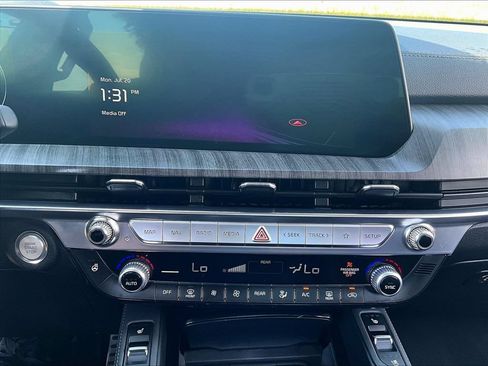Used 2023 Kia Telluride SX Prestige X-Pro AWD/4WD image 17