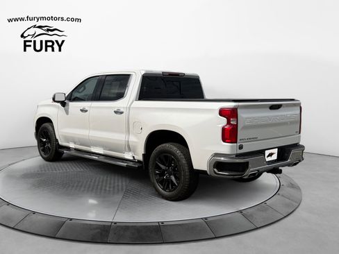 Used 2022 Chevrolet Silverado 1500 LTZ w/ LTZ Premium Package AWD/4WD image 5