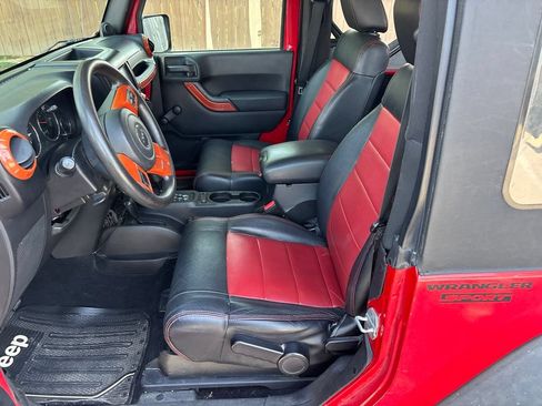 Used 2012 Jeep Wrangler Sport AWD/4WD image 9