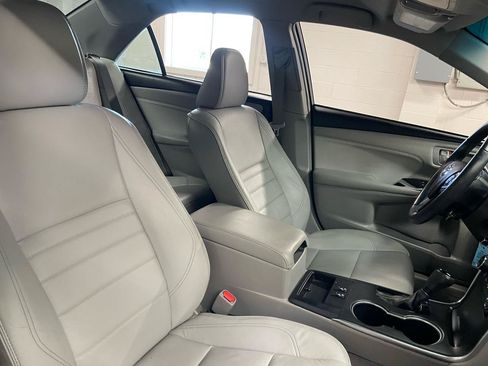 Used 2017 Toyota Camry XLE FWD image 20