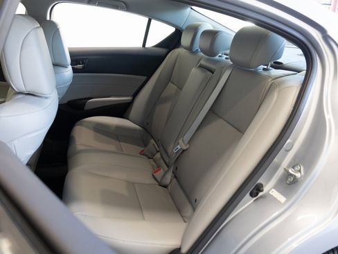 Used 2018 Acura ILX w/ Special Edition Package image 18