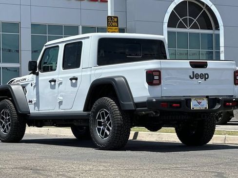 New 2026 Jeep Gladiator Rubicon w/ Steel Power Dome Hood Package AWD/4WD image 5