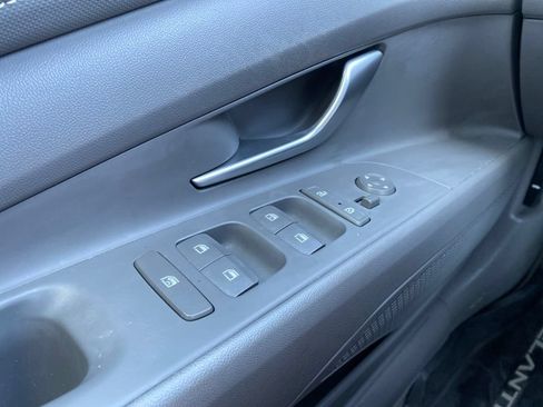 Certified 2023 Hyundai Elantra SEL w/ Convenience Package FWD image 23