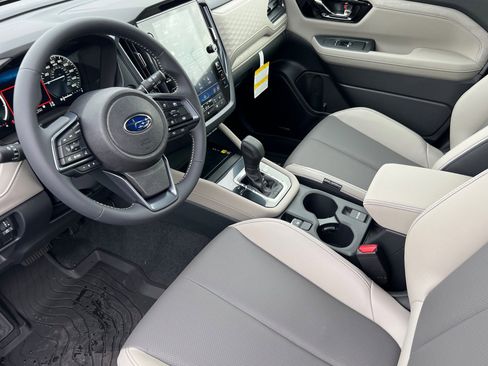 New 2025 Subaru Forester Limited w/ Popular Package image 10