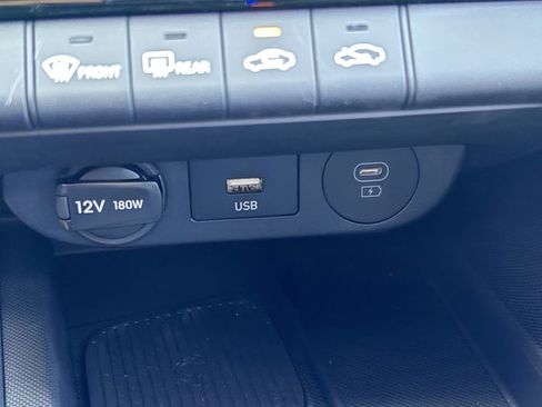 New 2025 Hyundai Elantra Sport image 18