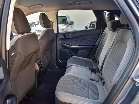 Used 2022 Ford Escape SE w/ Cold Weather Package image 16