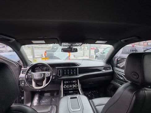 Used 2021 GMC Yukon Denali image 22