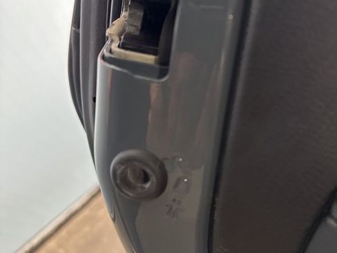 Used 2024 Jeep Wrangler Sport S image 23