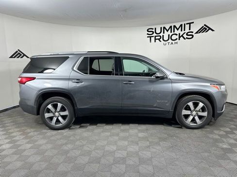 Used 2018 Chevrolet Traverse LT image 8