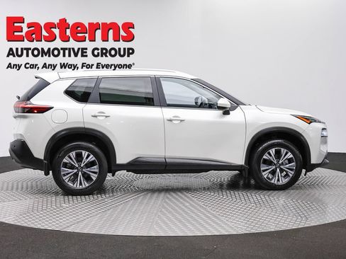 Used 2023 Nissan Rogue SV w/ SV Premium B Package AWD/4WD image 4