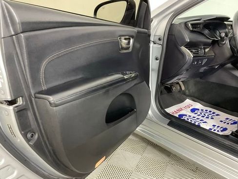 Used 2018 Toyota Avalon XLE image 13