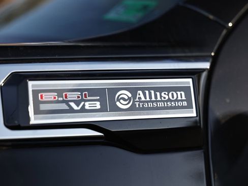 Used 2025 GMC Sierra 3500 Denali w/ Denali Reserve Package image 3