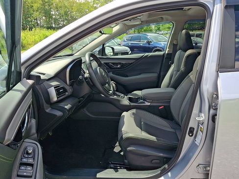Used 2025 Subaru Outback Onyx Edition XT AWD/4WD image 16
