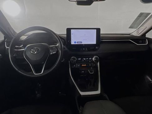 Used 2023 Toyota RAV4 XLE Premium image 28