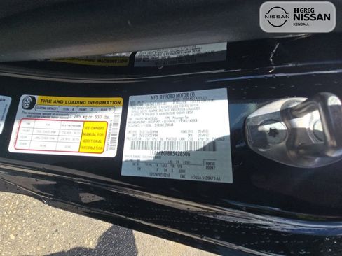 Used 2024 Ford Mustang GT Premium image 18