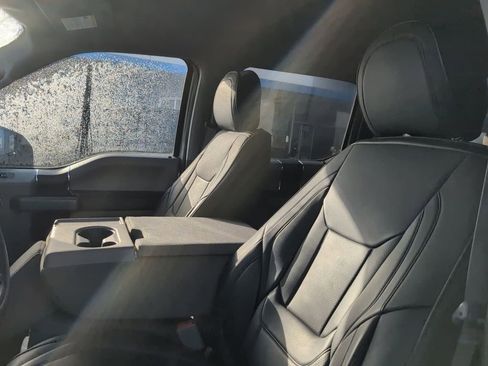 Used 2018 Ford F150 XLT image 12