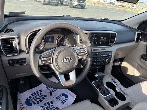 Used 2022 Kia Sportage LX w/ LX FWD Value Edition Package image 13