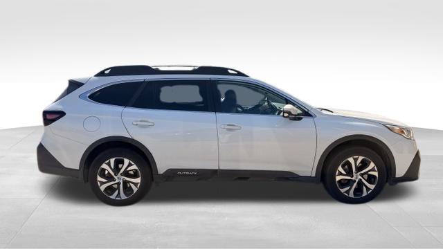 Used 2020 Subaru Outback Limited XT w/ Popular Package #2 AWD/4WD image 2