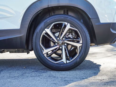 Used 2023 Chevrolet TrailBlazer RS w/ Sun and Liftgate Package image 8