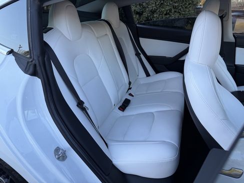 Used 2020 Tesla Model 3 Performance image 39