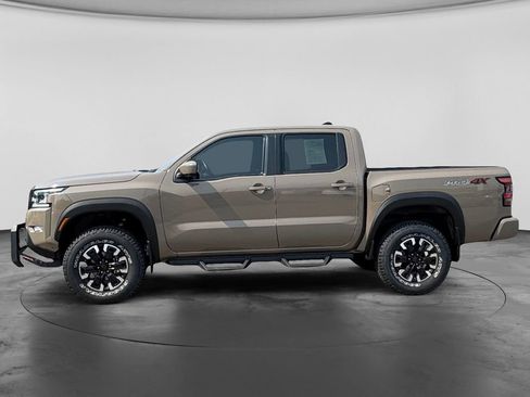 Used 2023 Nissan Frontier PRO-4X w/ Pro Convenience Package AWD/4WD image 6