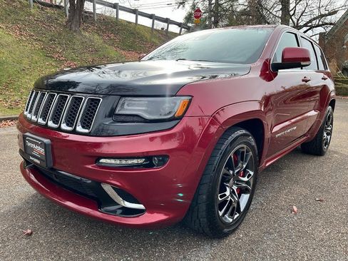 Used 2015 Jeep Grand Cherokee SRT w/ Trailer Tow Group IV image 36