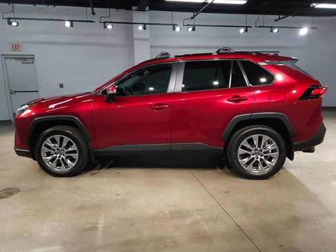 Certified 2025 Toyota RAV4 XLE Premium FWD image 4