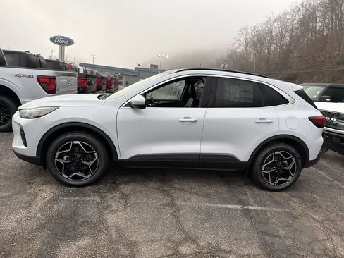 New 2026 Ford Escape Platinum w/ Premium Technology Package AWD/4WD image 8
