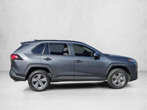 Used 2024 Toyota RAV4 XLE w/ Convenience Package FWD image 4