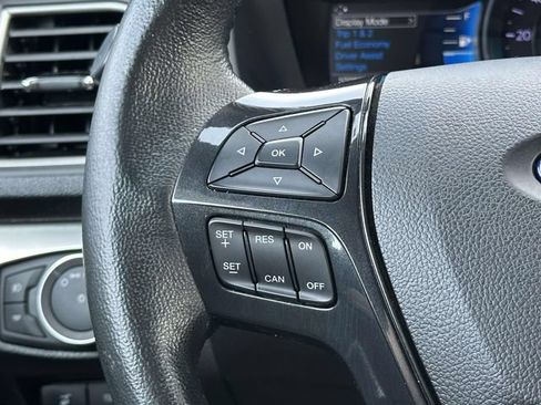 Certified 2018 Ford Explorer XLT w/ Equipment Group 201A AWD/4WD image 23