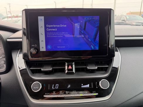 Used 2025 Toyota Corolla LE FWD image 20