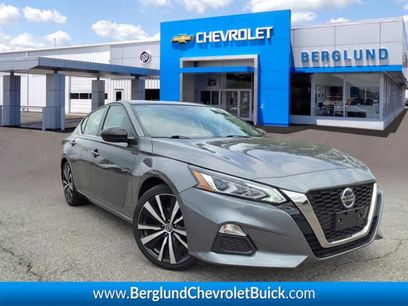Used 2022 Nissan Altima 2.5 SR
