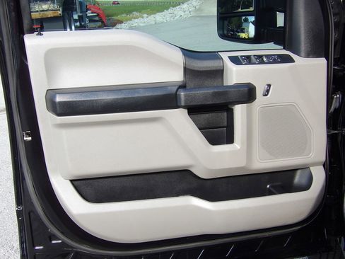 Used 2021 Ford F350 XL w/ Power Equipment Group image 14