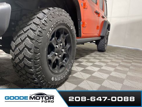 Used 2023 Jeep Wrangler Unlimited w/ Cold Weather Group AWD/4WD image 26