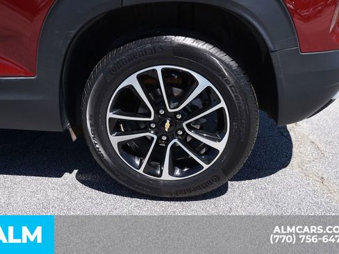 Used 2025 Chevrolet TrailBlazer LT FWD image 16