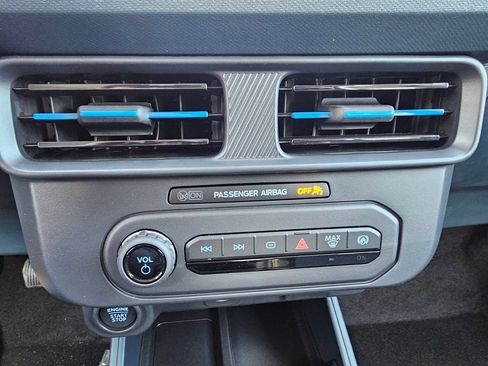New 2026 Ford Maverick Lobo AWD/4WD image 28