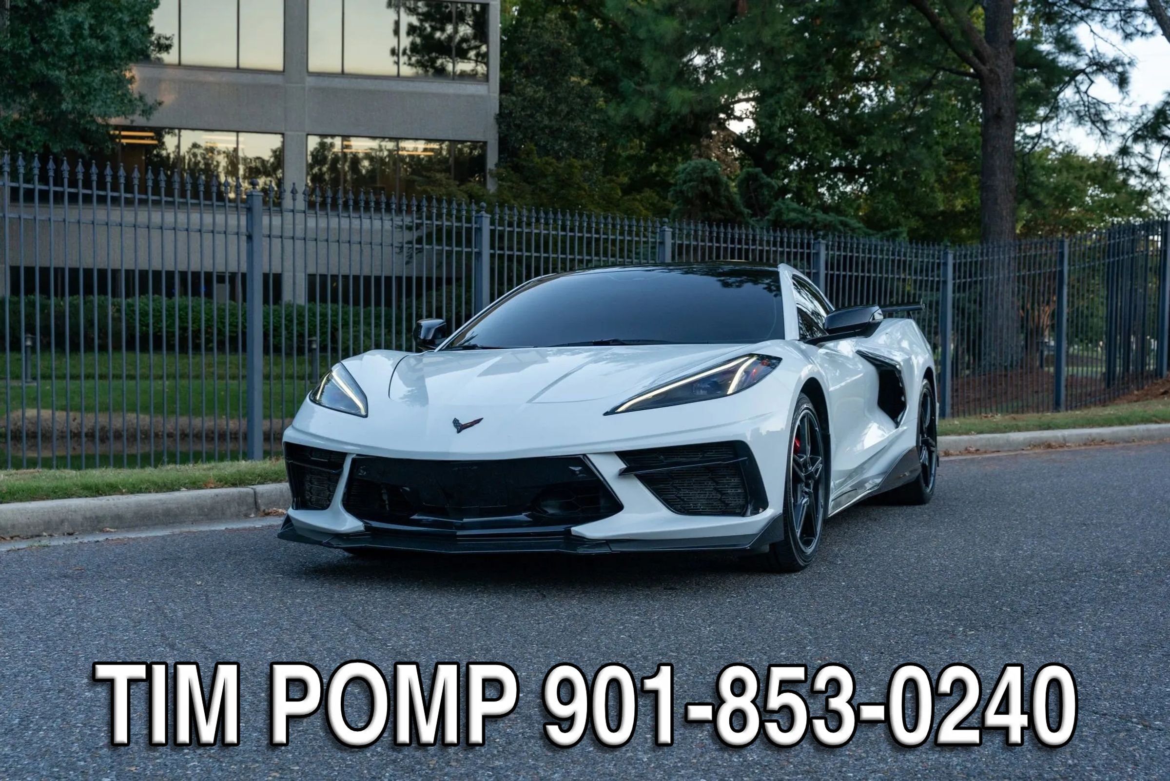 Used 2020 Chevrolet Corvette Stingray Premium Cpe w/ 3LT Preferred Equipment Group RWD image 2