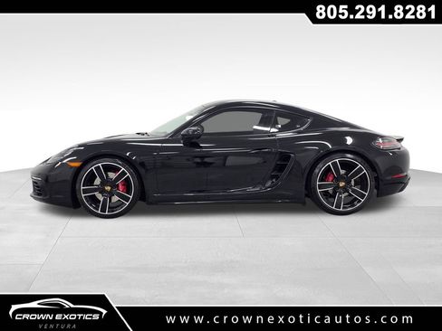 Used 2021 Porsche 718 Cayman S w/ Premium Package RWD image 4