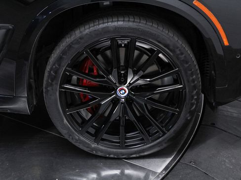 Certified 2023 BMW X5 M50i w/ Executive Package image 9