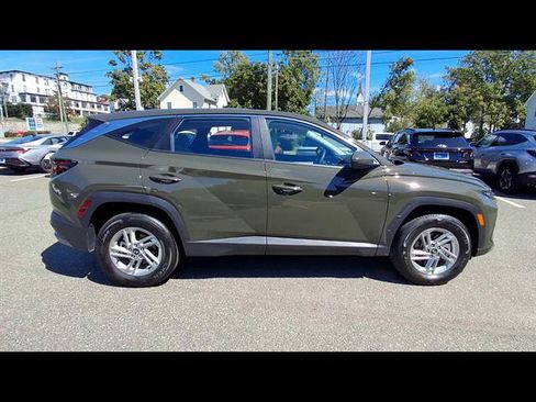 Certified 2025 Hyundai Tucson SE AWD/4WD image 9