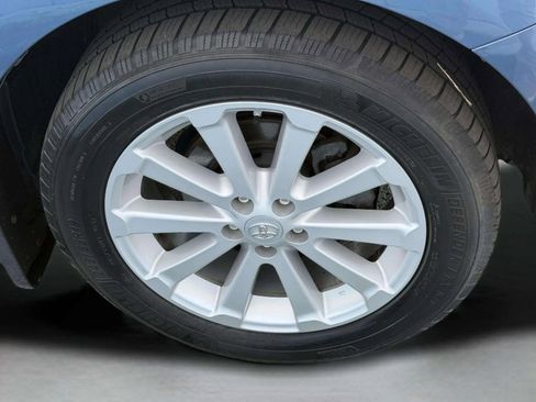 Used 2010 Toyota Venza AWD image 40