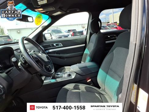 Used 2016 Ford Explorer XLT w/ Equipment Group 201A AWD/4WD image 14