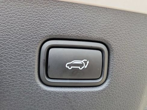 Used 2023 Hyundai Palisade SEL w/ Premium Package FWD image 7