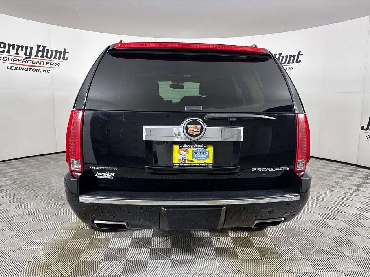 Used 2014 Cadillac Escalade Platinum AWD/4WD image 5