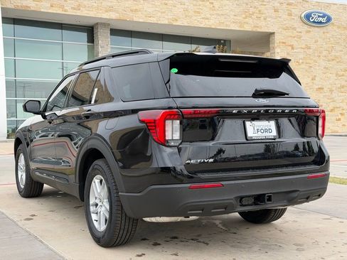 New 2026 Ford Explorer Active RWD image 39