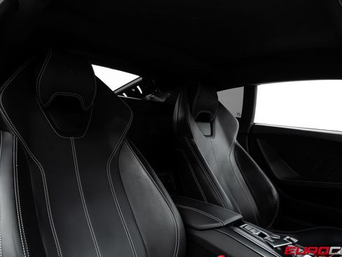 Used 2015 Lamborghini Huracan LP 610-4 AWD/4WD image 38